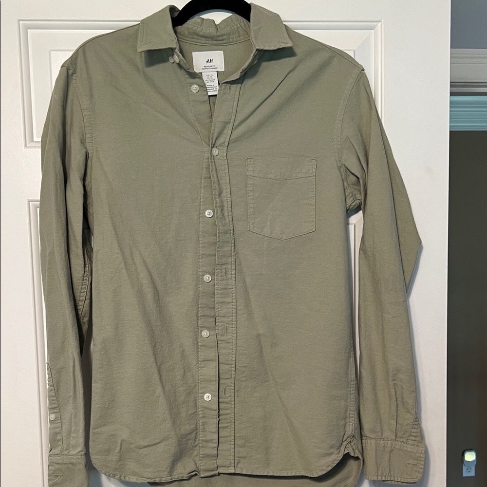 H&M Men's Sage Green Casual Shirt